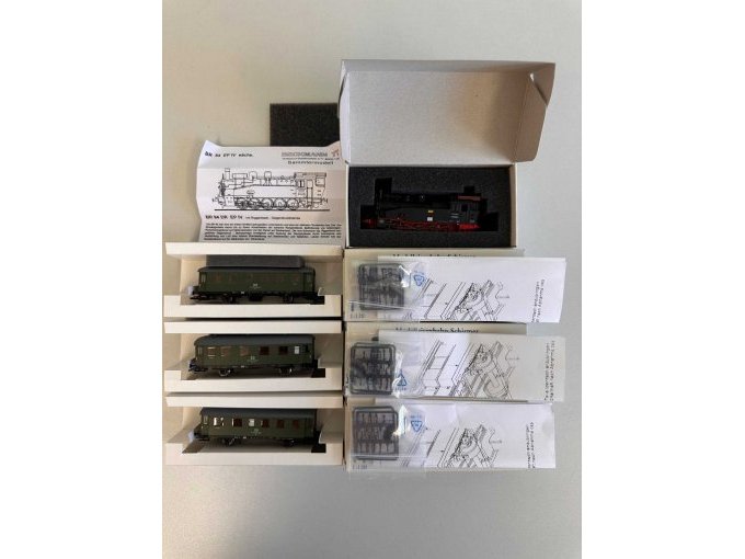 Dampflok- Personenwagen Set 4-teilig / Gesamtansicht