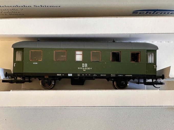 Personenwagen 50 50 24-26 564-4 im offenen Karton