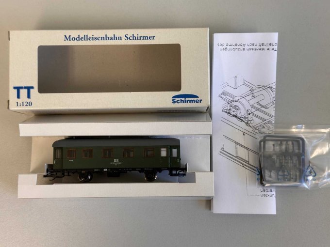 Personenwagen 50 50 24-26 544-7 im offenen Karton