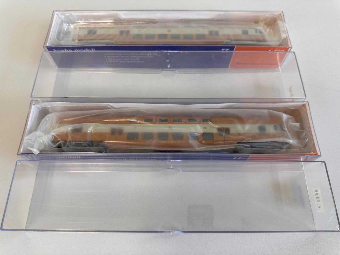 TT Doppelstock Wagon Set in Verpackungen