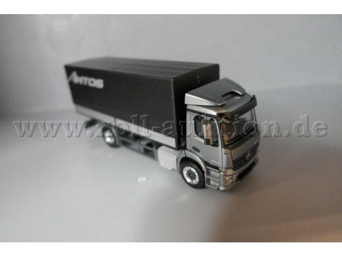 Herpa MB Antos 2542 schwarz-silber Ansicht von der rechten Seite