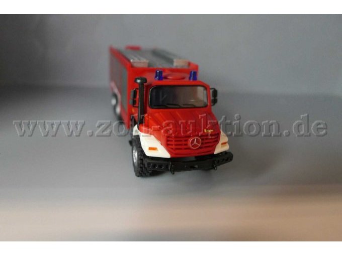 Herpa MB Zetros 6x6 Feuerwehr, 1:87 Ansicht von vorne