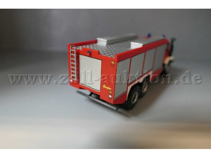 Herpa MB Zetros 6x6 Feuerwehr, 1:87 Ansicht von hinten