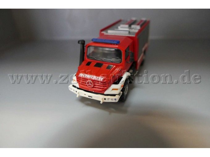 Herpa, MB Cursor 5010 Feuerwehr, 1:87 Ansicht von vorne