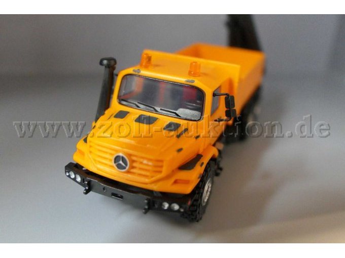 Herpa, MB Zetros 3-Achs Pritsche LKW mit Ladekran, 1:87 Ansicht von vorne