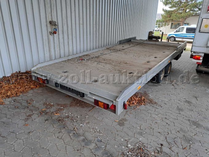 hinten/seitlich rechts