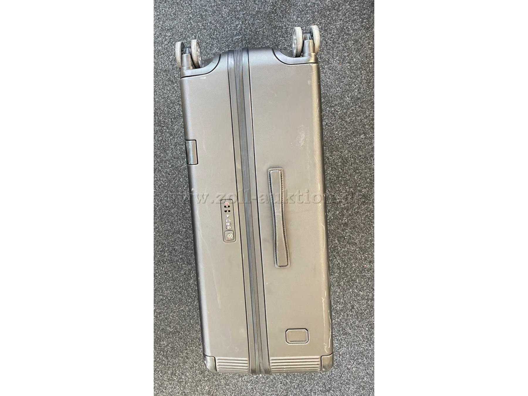 Seitenansicht mit Schloss