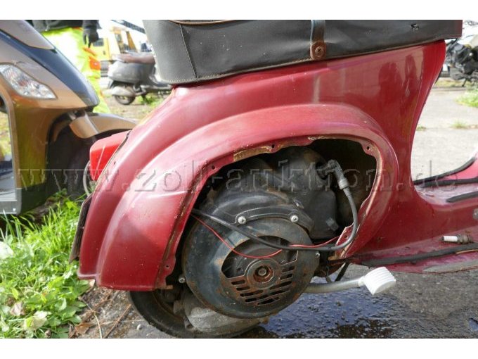 1 Moped Piaggio Vespa 50 Baujahr 1967 / Bastlerfahrzeug – foto 11 – kavel bij Zoll-Auktion, Wandlitz