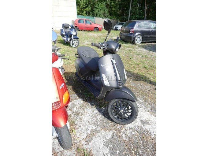 1 Moped Piaggio Vespa Sprint Notte / Bastlerfahrzeug – foto 2 – kavel bij Zoll-Auktion, Wandlitz