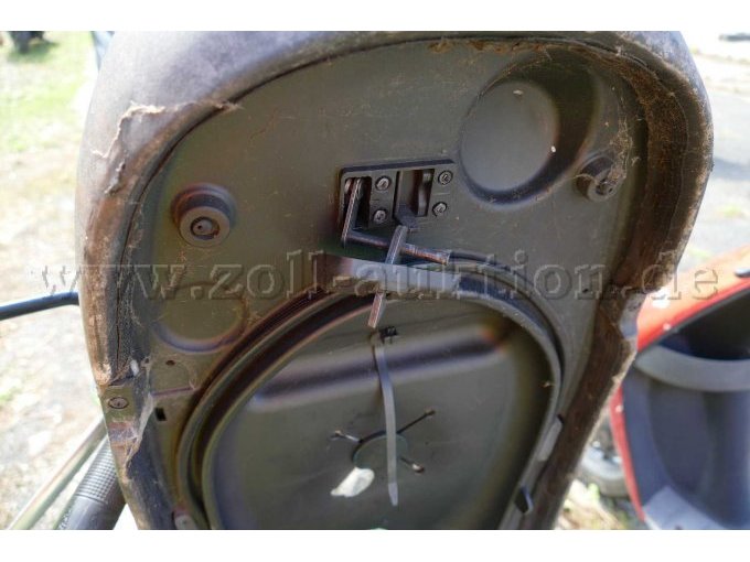 1 Moped Piaggio Vespa Sprint Notte / Bastlerfahrzeug – foto 7 – kavel bij Zoll-Auktion, Wandlitz