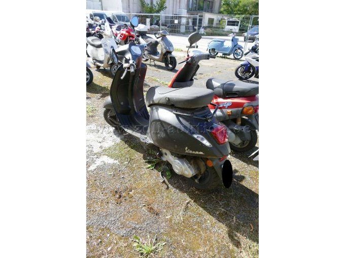 1 Moped Piaggio Vespa Sprint Notte / Bastlerfahrzeug – foto 3 – kavel bij Zoll-Auktion, Wandlitz