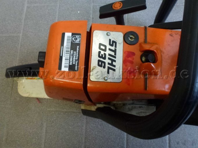 Typenbezeichnung der Motorkettensäge