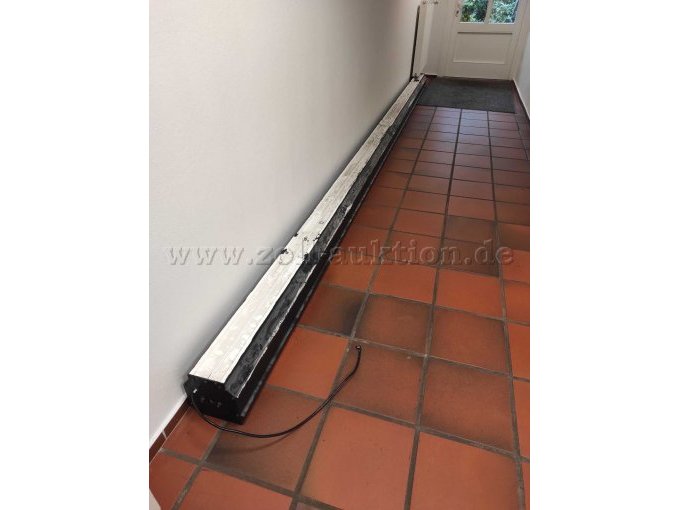 Leinwand eingefahren