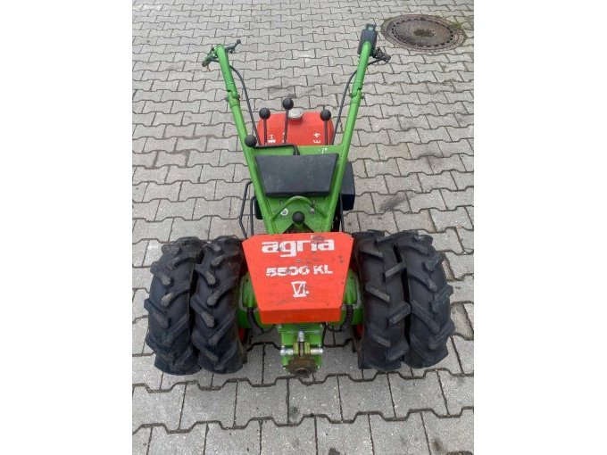 Motormäher Vorderansicht