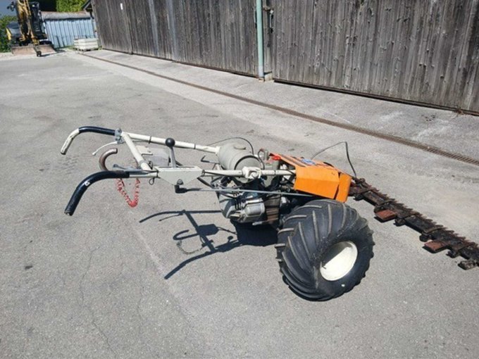 1 motormaaier Bucher M 300 KL – foto 4 – kavel bij Zoll-Auktion, Oberau