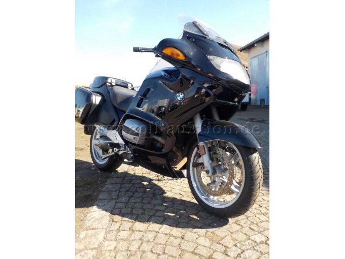 Front- und Seitenansicht Motorrad