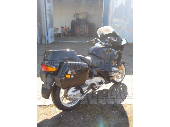 Heck- und Seitenansicht Motorrad