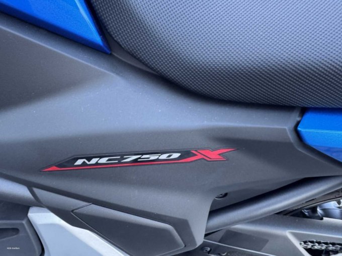 Schriftzug auf der Verkleidung