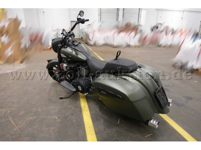 Indian Motorcycle - Springfield Dark Horse, Diagonalansicht hinten links