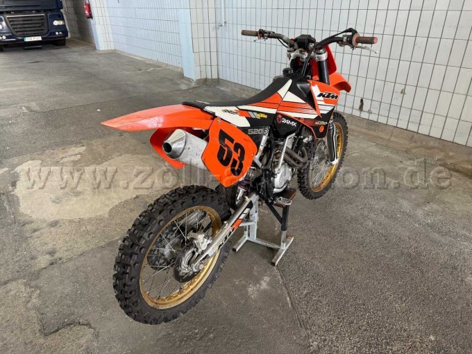 Seitliche Rückansicht (rechts)