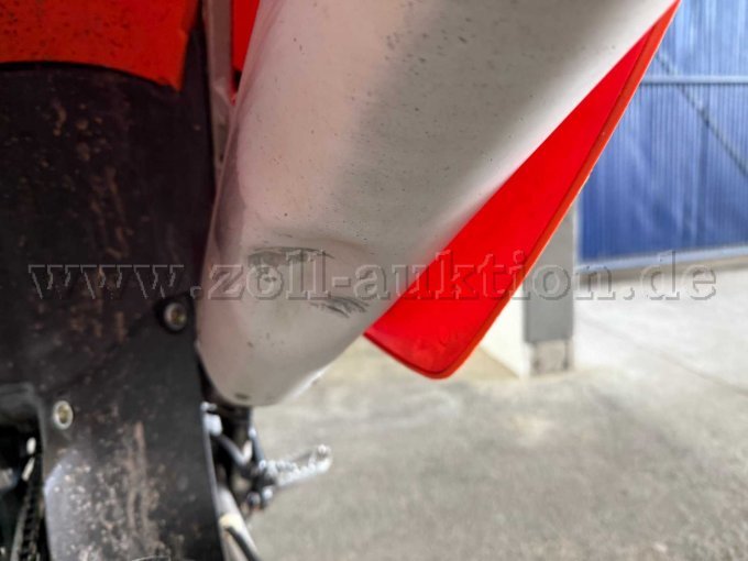 Delle im Schalldämpfer