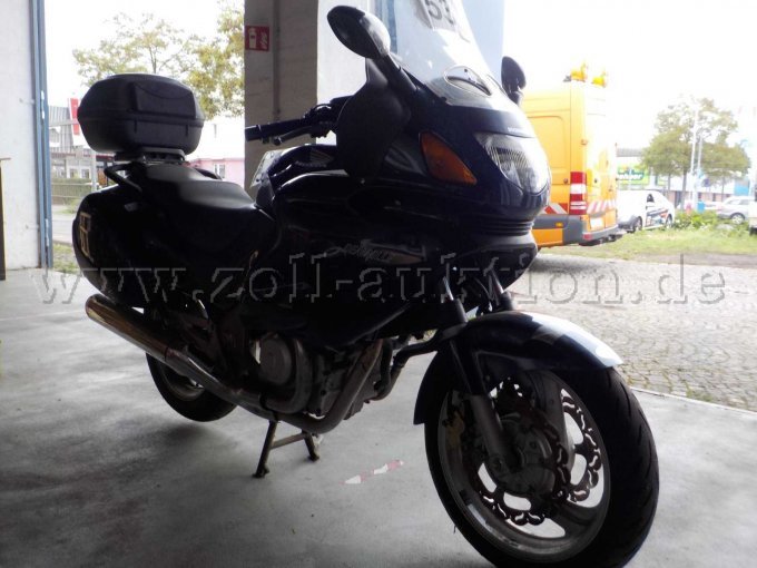 Front- und Seitenansicht Motorrad