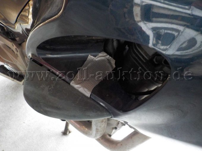 Detailbild Bruchstelle in Karosserie