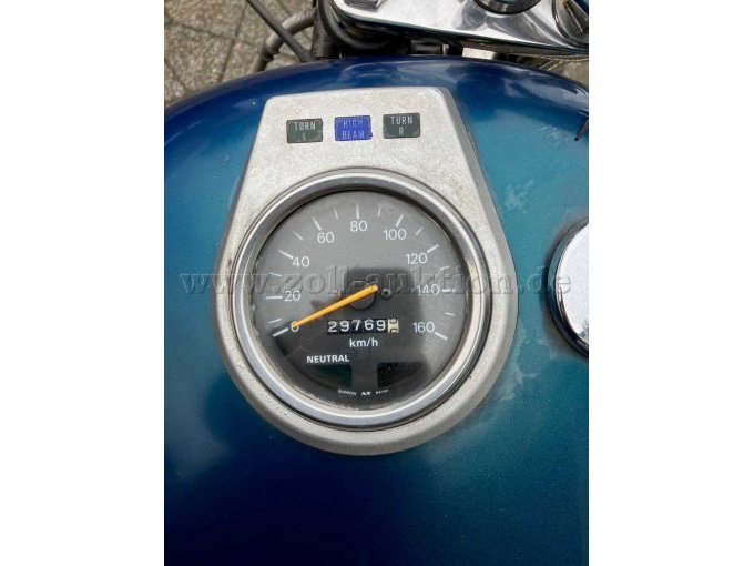 Tachoanzeige mit Kilometerstand