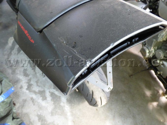 Yamaha R1 Beschädigung Sozius