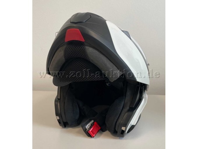 Helm aufgeklappt