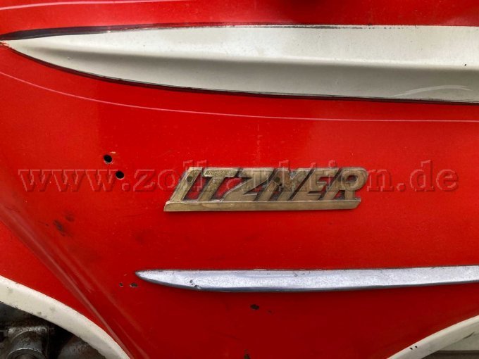 Schriftzug linke Seite