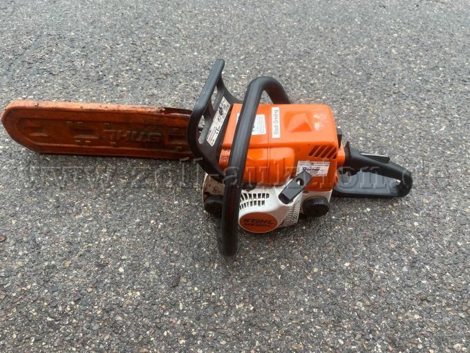 Motorsäge komplett Seitenansicht