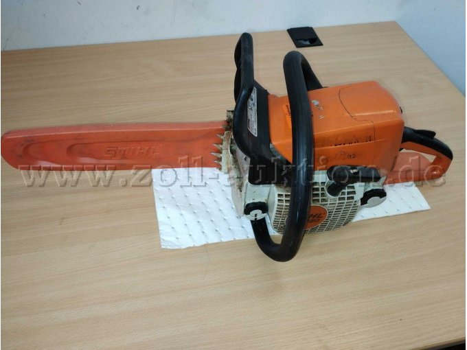STIHL MS 230 Seitenansicht links