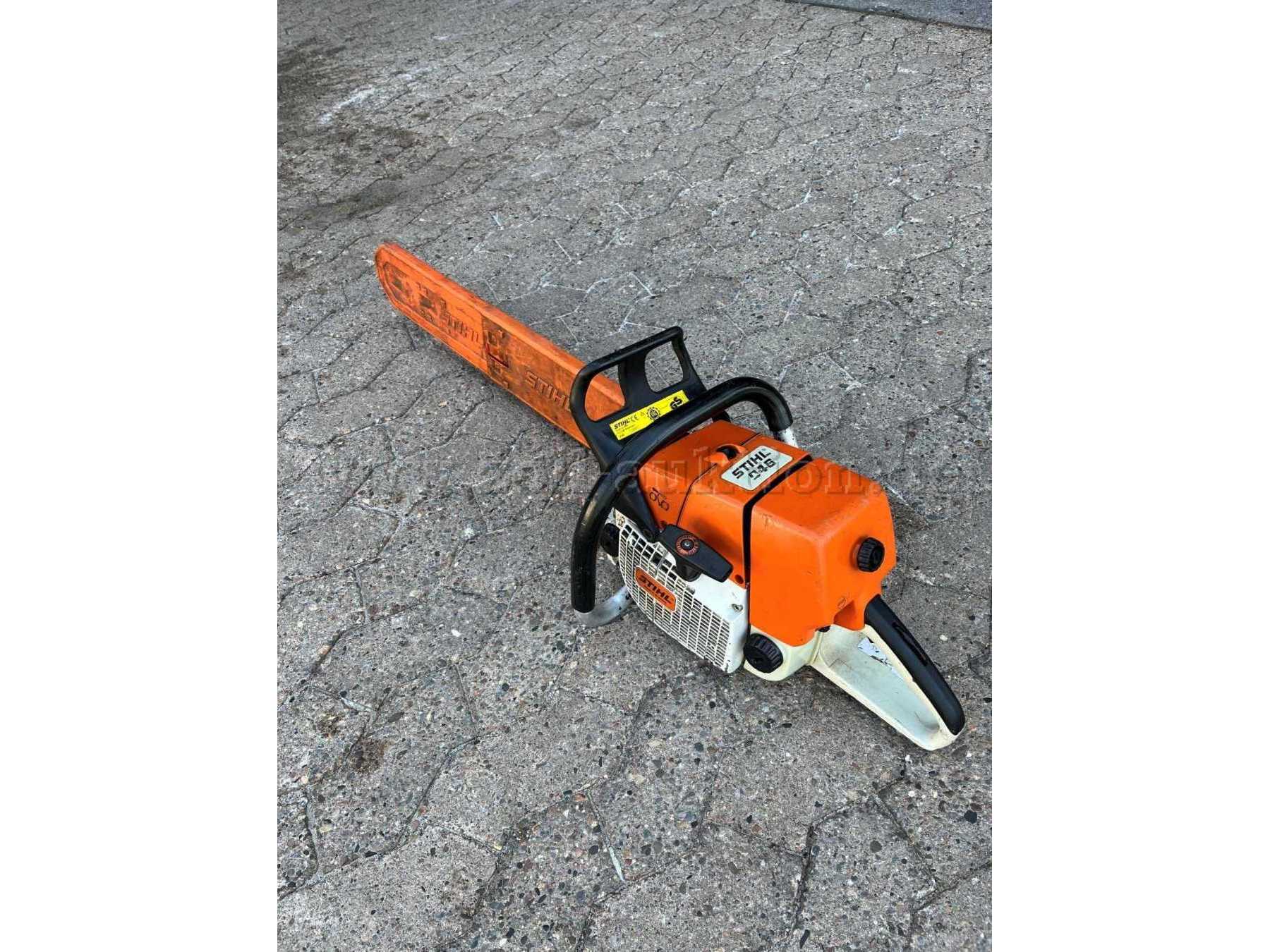 Motorsäge Stihl mit Detailansicht
