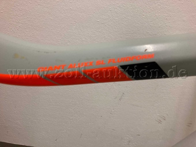 Modellbezeichnung am Oberrohr