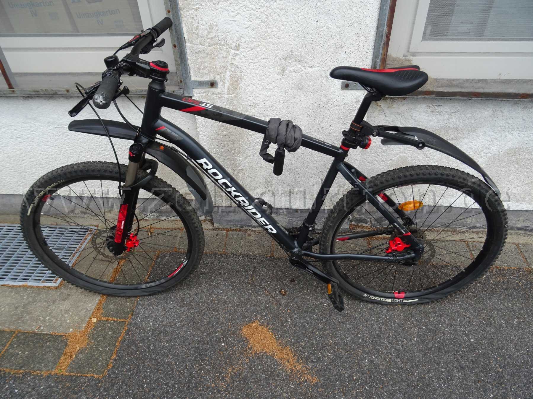 1 Mountainbike 27,5 Zoll, Rockrider ST 540, schwarz