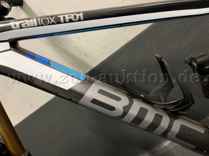 1 mountainbike BMC Trailfox TF01, 29 inch, carbon – foto 2 – kavel bij Zoll-Auktion, Kassel