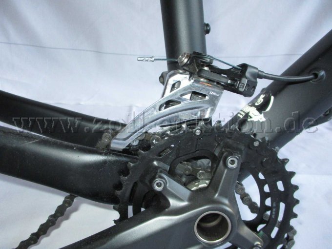 Ansicht Shimano Deore Umwerfer mit Kettenblätter