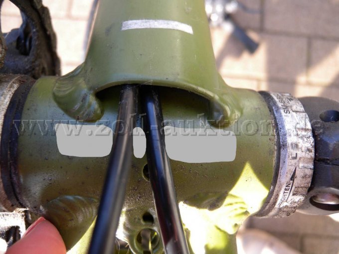 Ansicht geschwärzte Rahmennummer