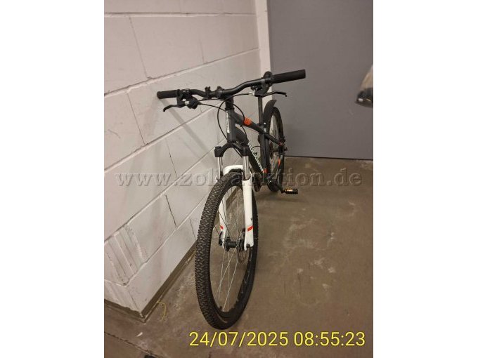 Rockrider ST120 Ansicht vorne