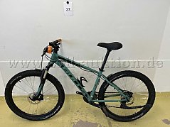 Mountainbike von Bulls, links