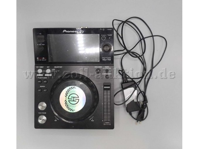 Pioneer DJ XDJ-700 Vorderansicht