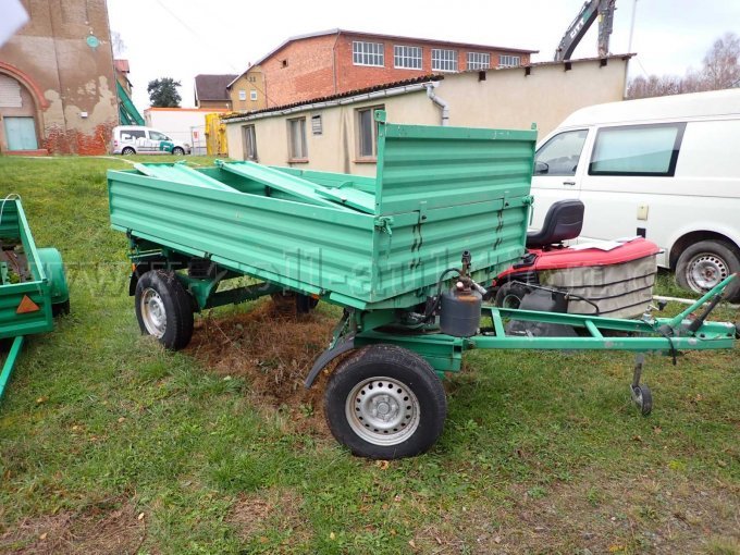 Ansicht von rechts vorne