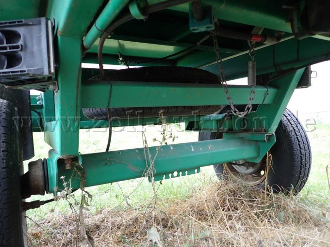 Ansicht auf die vordere Achse