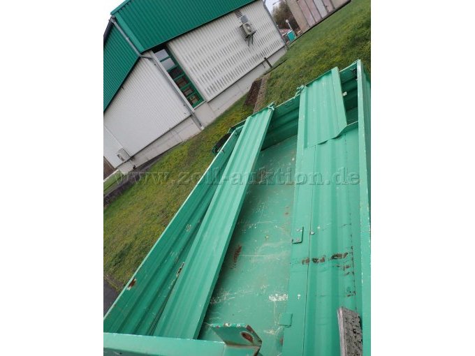 Ladefläche mit Erhöhungen