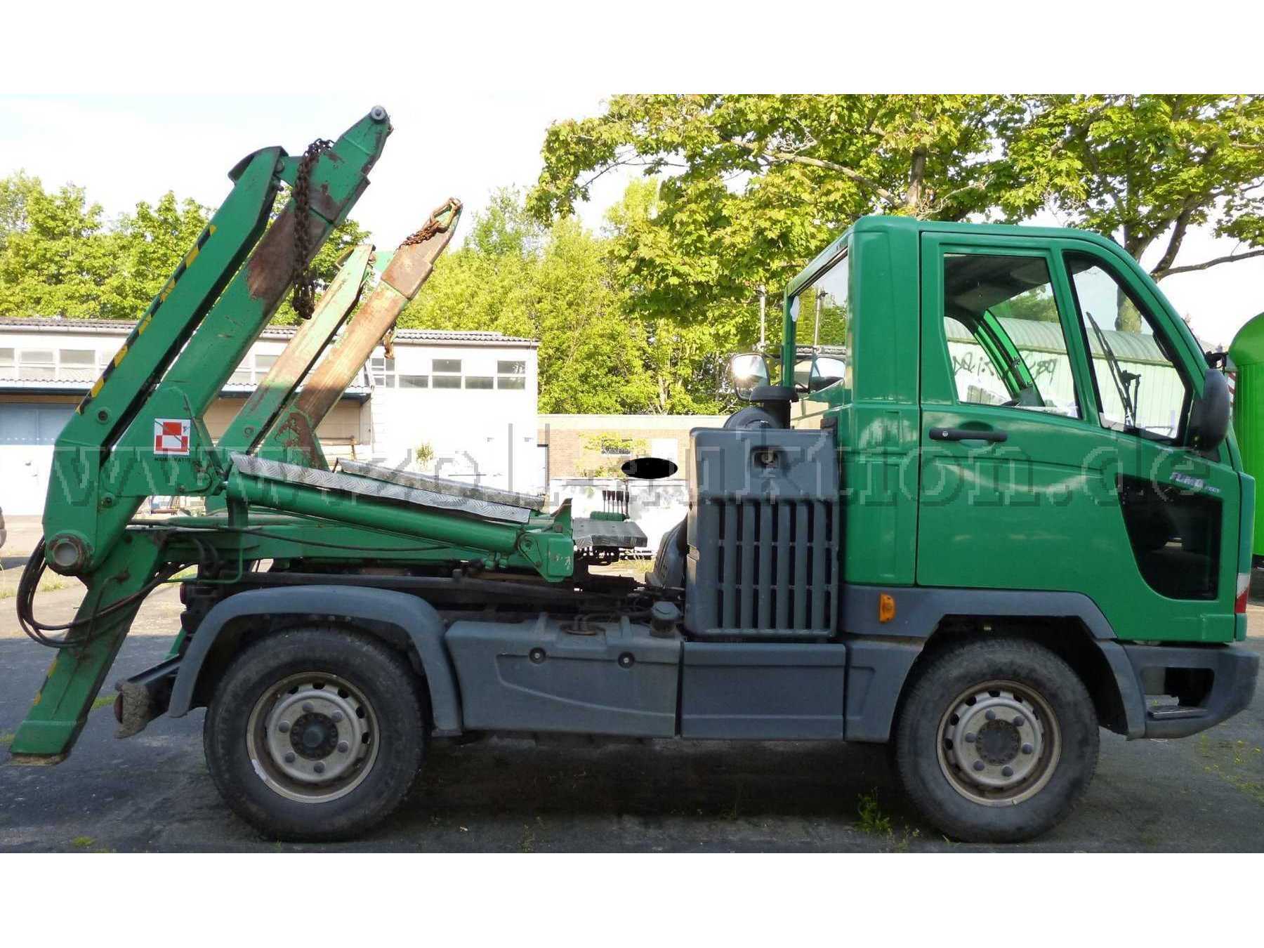 Multicar Fumo mit Absetzcontainer, Ansicht Beifahrerseite