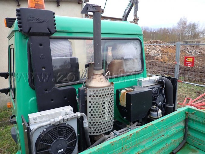 Außenansicht auf Fahrzeugtechnik