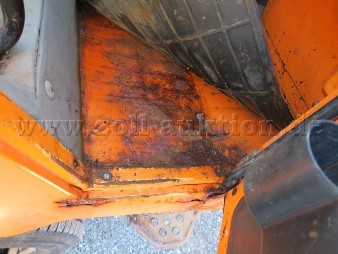 Rost rechter Einstieg / Bodenblech