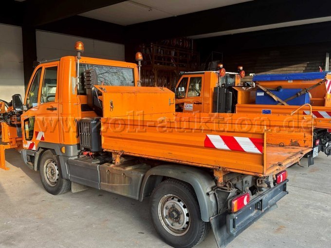 Fumo hinten von links