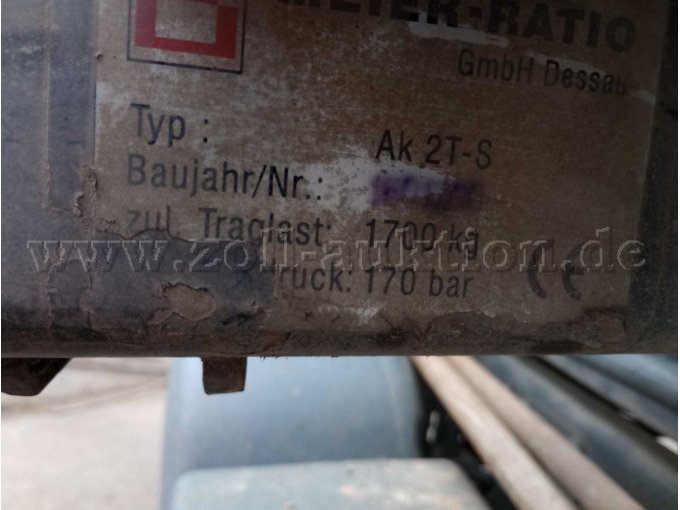 Typenschild vom Absetzkipperaufbau